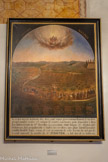 <center>La chapelle Sainte Roseline.</center>Ex-voto des Arcois dédié à Sainte Roseline.
Huile sur toile.
1868. De nombreux ex-voto provençaux, niçois et quelquefois piémontais, représentent une procession, souvent organisée par des confréries afin d'invoquer la pluie. Les édifices et l’environnement naturel y sont généralement exactement représentés. Ce type d'ex-voto, plus communément appelé «ex-voto de la pluie», fait référence à la sécheresse, calamité naturelle du midi mettant en péril les cultures et la survie de la communauté.
« Lors d’une procession, les Arcois avaient imploré Sainte Roseline pour que cesse une grande sécheresse. Dès la fin du cortège, une pluie bienfaisante était tombée».
Le tableau représente ladite procession et dresse la liste des membres de la confrérie arcoise de Saint Sébastien, commanditaire de l’œuvre et agissant en remerciement ou action de grâce.
