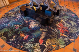 <center>Château Forbin : exposition le post-graffiti.</center>Tapis du studio néerlandais MOOOI.