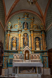 <center>Céret, L'église Saint-Pierre.</center>Chapelle de saint Gaudérique. Ce retable en bois sculpté, peint et doré date du 18ème siècle. La niche centrale abrite une statue de St Gaudérique, à gauche se trouve ND des délaissés et à droite saint Ferréol.
Dans la niche de l’entablement se trouve une statue de sainte Thérèse d’Avila, entourée de deux statuettes de saintes : à droite, Sainte Marguerite portant sa main droite sur son cœur, tandis que l'autre tient la palme du martyr ; à gauche, une statue reliquaire de sainte Eulalie qui tient un livre. L'autel se compose d'une table en forme de tombeau dans lequel se trouve un gisant de sainte Marie Magdeleine (terre cuite polychrome du 19e). Elle porte son regard vers le crucifix qu'elle tient dans ses mains. Un crâne, symbolisant sa pénitence dans la en solitude, est posé à côté d'elle près de son oreiller.