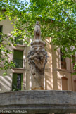 <center>Céret</center>Fontaine des neuf jets. Le lion situé à son sommet est rajouté en 1479. Dégradé lors de la féria 2011, il est remplacé en août 2013.