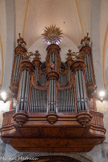 <center>Notre-Dame de la Réal.</center>Le buffet de style Louis XVI est constitué d'un grand corps à 5 tourelles et d'un positif de dos à 3 tourelles. Sculpteur, Nègre ? 1817. La peinture imitation faux bois date de la reconstruction de l'orgue par les frères Grinda.