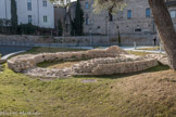 Soubassement d'une tour romaine.