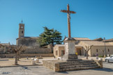 <center>Saint-Laurent-la-Vernède.</center> Place de l'ancien cimetière.