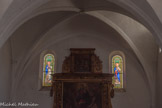 <center> Tavernes. </center> L'église Saint-Cassien. A gauche, la Vierge et à droite le Sacré-Coeur.