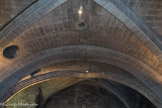 <center>La crypte de l'abbatiale de Saint-Gilles. </center> Travée occidentale : voûte refaite en 1650.