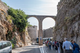 <center>Villefranche-sur-Mer. La Citadelle Saint-Elme</center>Le long du bastion n°2. Le 10 août 1557, Emmanuel-Philibert, surnommé « Testa de ferre », véritable condottiere allié aux Habsbourg d’Espagne et du Saint-Empire, écrase les troupes françaises du roi Henri II à la bataille de Saint-Quentin. Il peut récupérer ses États : Savoie, Piémont, Comté de Nice. Les « guerres d'Italie » sont terminées par le traités du Cateau-Cambrésis, le 26 mars 1559. Le duc de Savoie n'aura de cesse de protéger et fortifier ses États. Il garde en mémoire le traumatisme du siège de Nice, le débarquement et les assauts entrepris par le « kapoudan pacha » Barberousse, roi d'Alger et grand amiral du sultan ottoman Soliman le Magnifique, allié au roi de France François Ier. Pour Emmanuel-Philibert, la sauvegarde de sa « fenêtre maritime » Villefranche-sur-Mer est une priorité absolue.