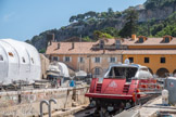 <center>Villefranche-sur-Mer. La Darse.</center> Dès l’Antiquité, et jusqu’au XVIIIe siècle, les galères sont les navires militaires typiques de Méditerranée, région où le vent fait souvent défaut. Quand ses deux grandes voiles latines sont inopérantes, une galère de Savoie «vogue» grâce à une cinquantaine de rames maniées chacune par cinq galériens. S’ajoutent à cet effectif humain plus d’une centaine de soldats installés sur la « rambarde » dominant la proue. Sur une galère de 47 m de long et de 6m de large s’entassent donc presque 400 personnes! L’artillerie se limite à un gros canon installé à la proue et à de petites pièces de pont disposées sur les bords et à la poupe.
Les missions principales des galères de Savoie sont : le contrôle et la perception du « Droit de Villefranche » (taxes de passage), la protection contre les Barbaresques, le transport de troupes et, occasionnellement, de civils sur de courtes distances. Exceptionnellement les galères de Savoie participèrent à des opérations navales importantes comme à la bataille de Lépante en octobre 1571 contre la flotte ottomane.