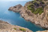 <center> L'ile Verte. Grande Calanque.</center> Le 1er juin 1812, la flotte anglaise lance une nouvelle attaque. L'objectif est de détruire les bâtiments militaires en coursai construction et de causer des ravages dans le port. L'escadre anglaise est composée de 9 vaisseaux de ligne, 3 frégates et deux corvettes.
Vers deux heures du matin, les 25 hommes présents sur l'île reçoivent l'ordre de se retirer sur le point culminant. A 4 heures, 100 hommes débarquent en renfort et repoussent les envahisseurs. Les Anglais battent en retraite emportant morts et blessés. Deux embarcations ennemies sont coulées.
Quatre Français sont blessés dans l'affrontement dont le lieutenant Géry qui succombe à ses blessures.